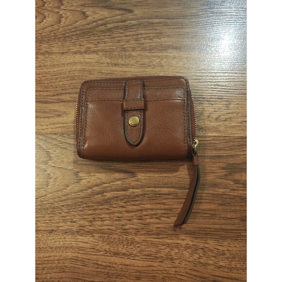 Fossil Accessories - Fossil Fiona Goat Leather Wallet Brown Folding Snap Closure Full Zip Classic